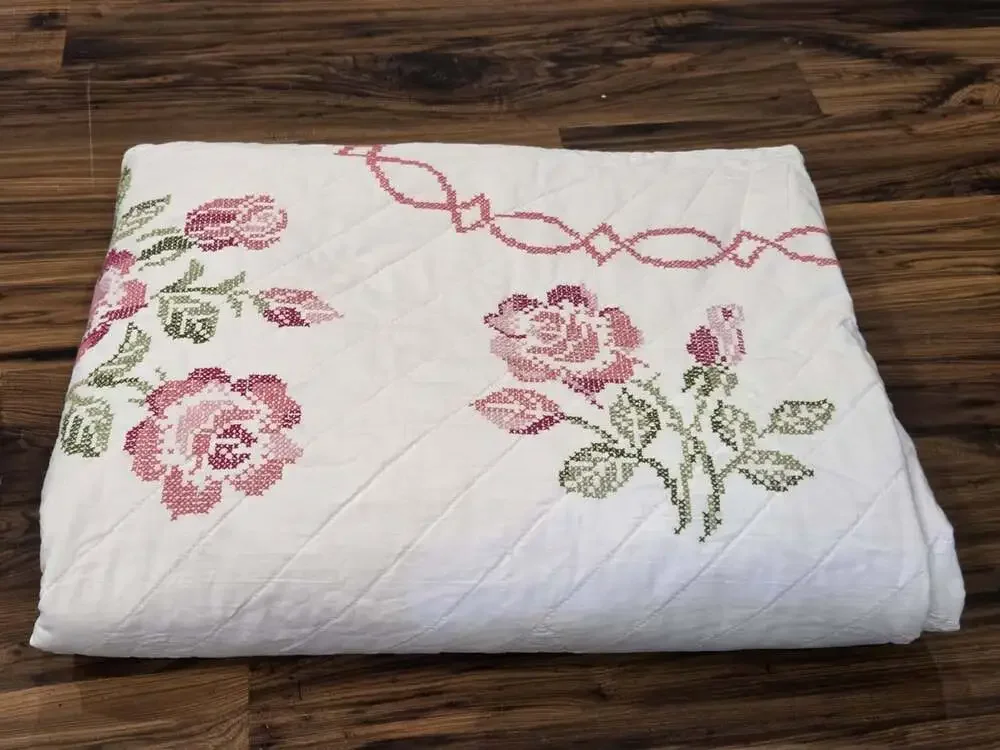 Vtg Hand Embroidered Rose Quilt Bedspread Twin 92x72 Pink Cross Stitch Floral